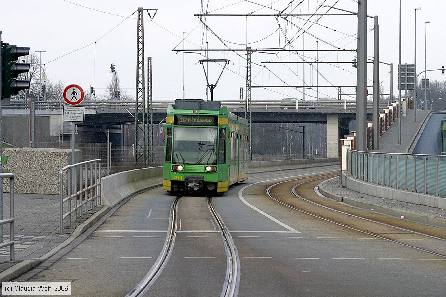 Straßenbahn Oberhausen - 210
/ Bild: oberhausen210_cw0603120038.jpg