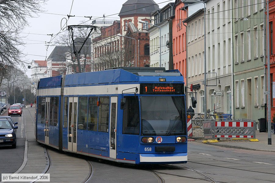 Straßenbahn Rostock - 658
/ Bild: rostock658_bk0603150033.jpg
