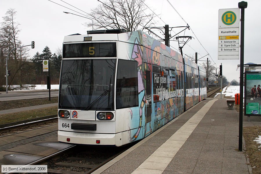 Straßenbahn Rostock - 664
/ Bild: rostock664_bk0603150076.jpg