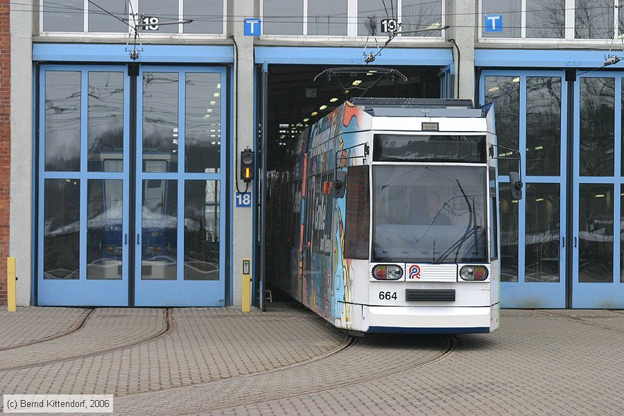Straßenbahn Rostock - 664
/ Bild: rostock664_bk0603160160.jpg