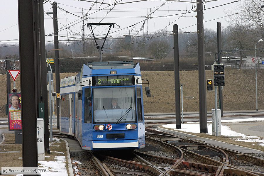 Straßenbahn Rostock - 660
/ Bild: rostock660_bk0603160045.jpg