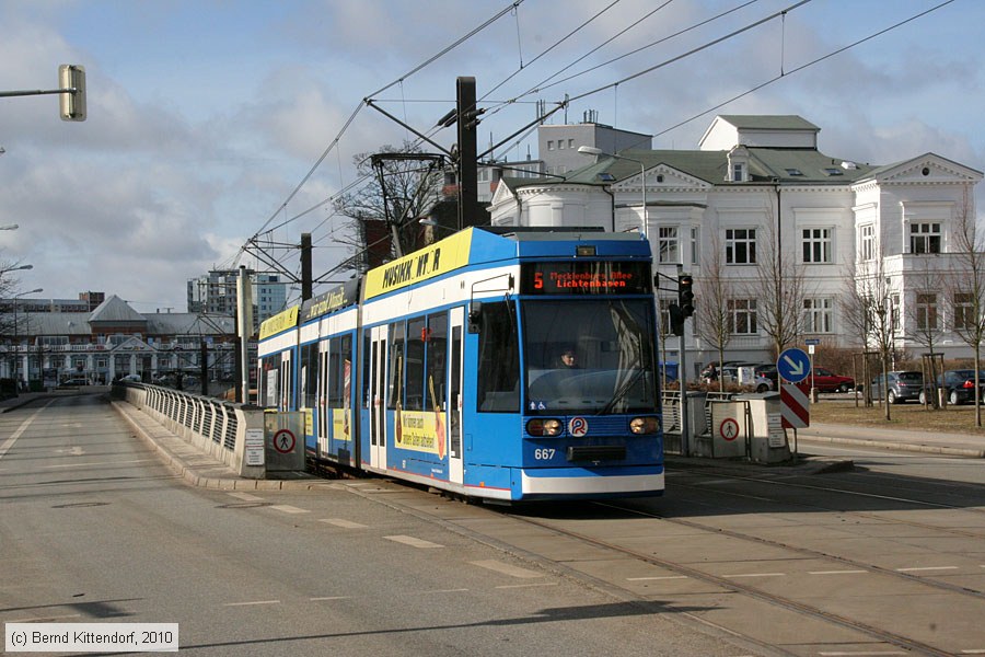 Straßenbahn Rostock - 667
/ Bild: rostock667_bk1003160029.jpg