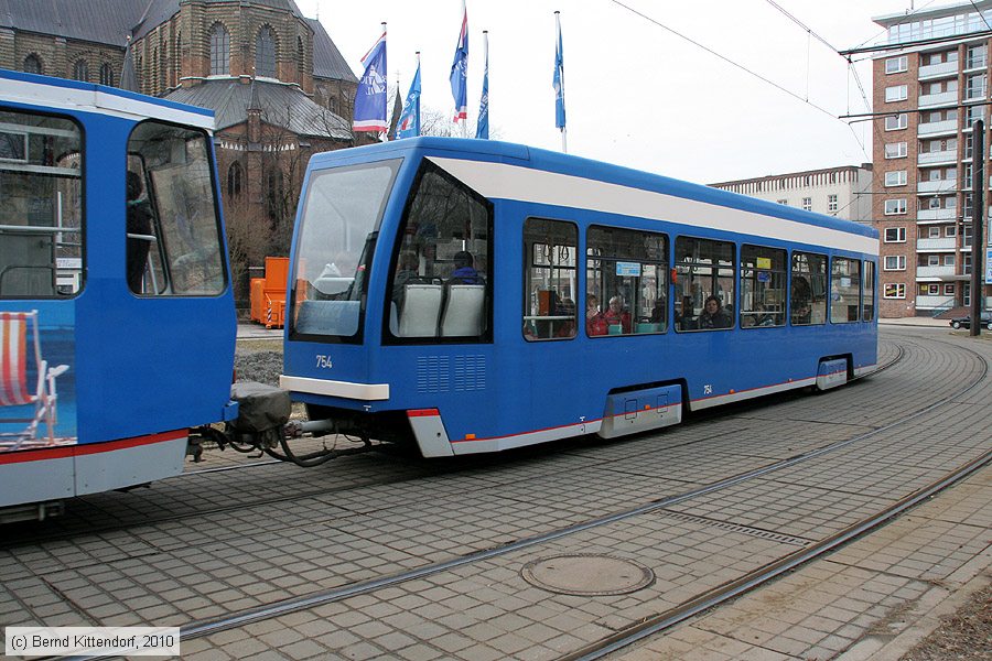 Straßenbahn Rostock - 754
/ Bild: rostock754_bk1003170043.jpg