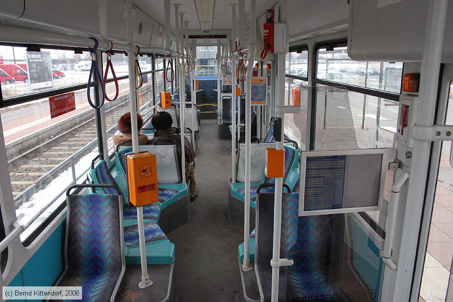 Straßenbahn Rostock - 857 - Innenansicht
/ Bild: rostock857_bk0603160138.jpg