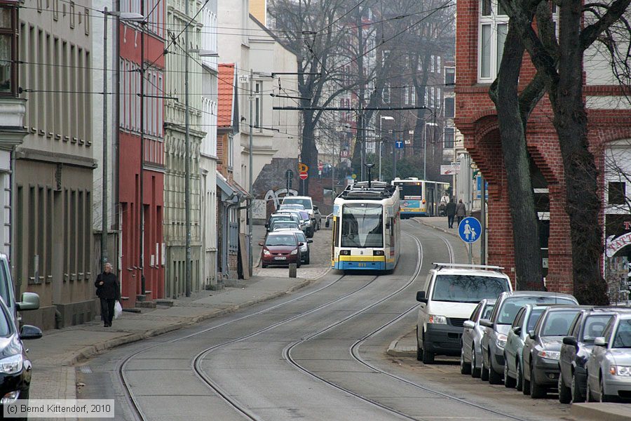 Straßenbahn Schwerin - 811
/ Bild: schwerin811_bk1003190309.jpg