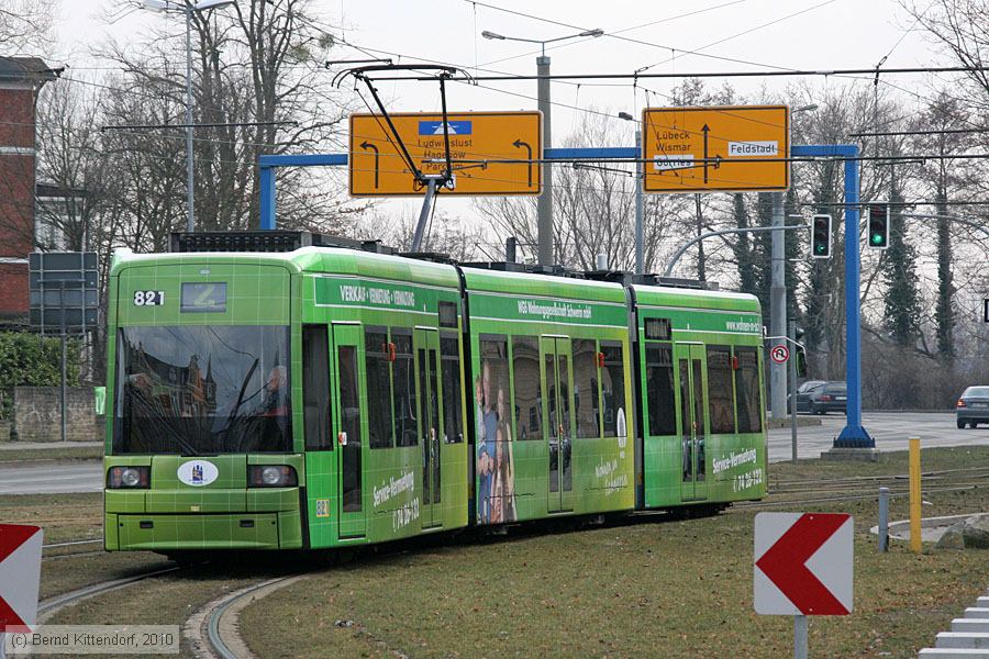 Straßenbahn Schwerin - 821
/ Bild: schwerin821_bk1003190300.jpg