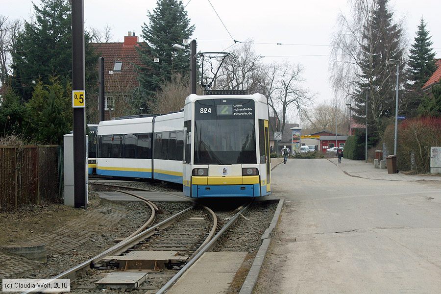 Straßenbahn Schwerin - 824
/ Bild: schwerin824_cw1003190146.jpg