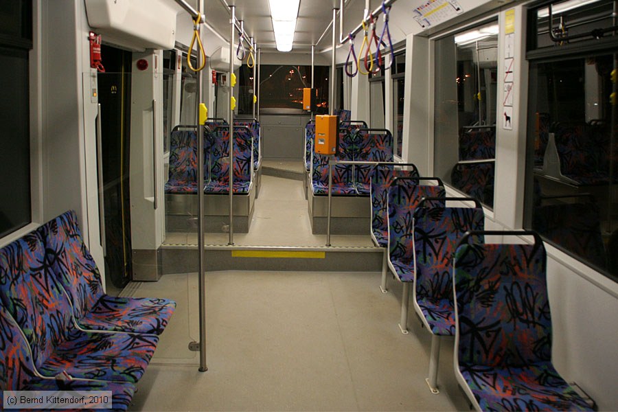 Straßenbahn Schwerin - 825 - Innenansicht
/ Bild: schwerin825_bk1003190406.jpg
