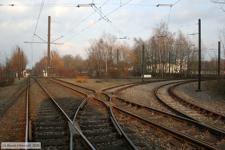 Straßenbahn Schwerin - Anlagen
/ Bild: schwerinanlagen_bk1003190325.jpg Straßenbahn Schwerin - Anlagen
/ Bild: schwerinanlagen_bk1003190325.jpg