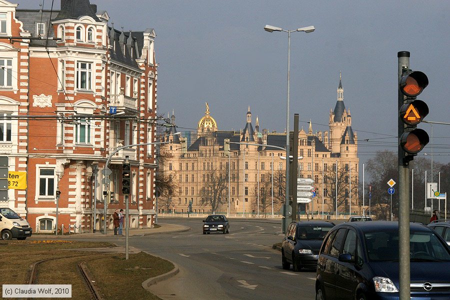 Straßenbahn Schwerin - Anlagen
/ Bild: schwerinanlagen_cw1003190173.jpg Straßenbahn Schwerin - Anlagen
/ Bild: schwerinanlagen_cw1003190173.jpg