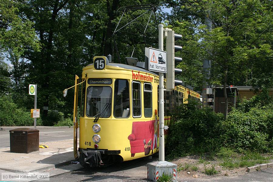 Stuttgart - Straßenbahn - 418
/ Bild: stuttgart418_bk0706080189.jpg Stuttgart - Straßenbahn - 418
/ Bild: stuttgart418_bk0706080189.jpg