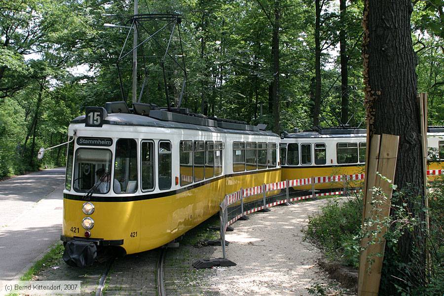 Stuttgart - Straßenbahn - 421
/ Bild: stuttgart421_bk0706080180.jpg
