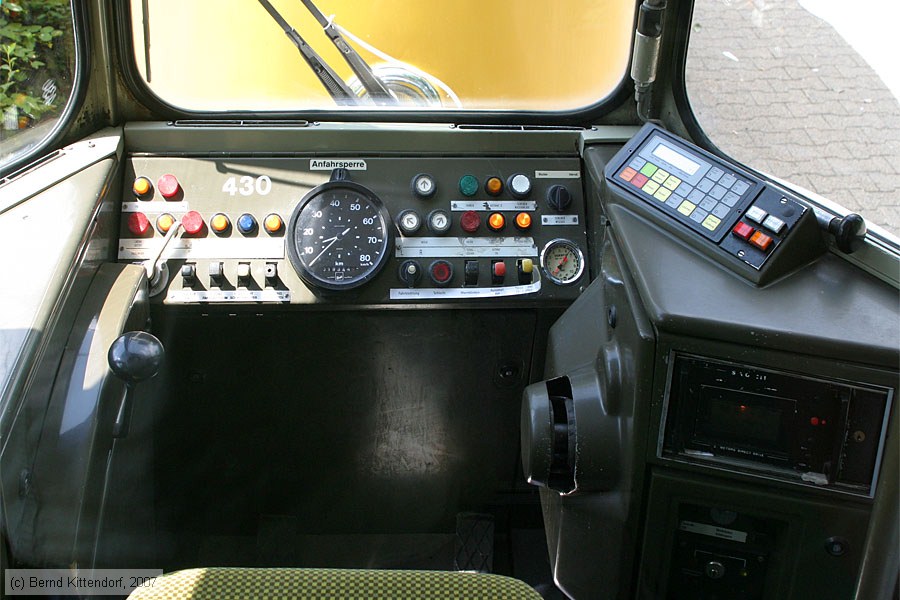 Stuttgart - Straßenbahn - 430 - Innenansicht
/ Bild: stuttgart430_bk0706080178.jpg