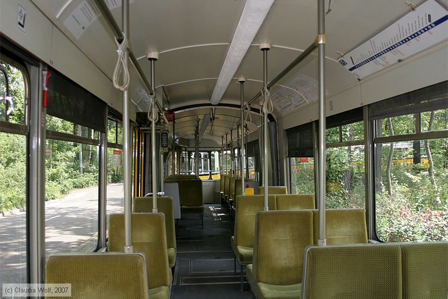Stuttgart - Straßenbahn - 430 - Innenansicht
/ Bild: stuttgart430_cw0706080155.jpg