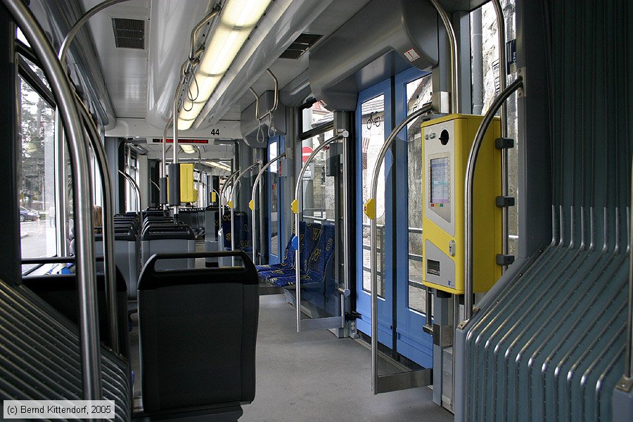 Straßenbahn Ulm - 44 - Innenansicht
/ Bild: ulm44_e0014792.jpg