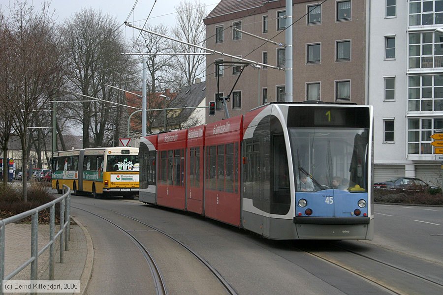 Straßenbahn Ulm - 45
/ Bild: ulm45_e0014777.jpg Straßenbahn Ulm - 45
/ Bild: ulm45_e0014777.jpg