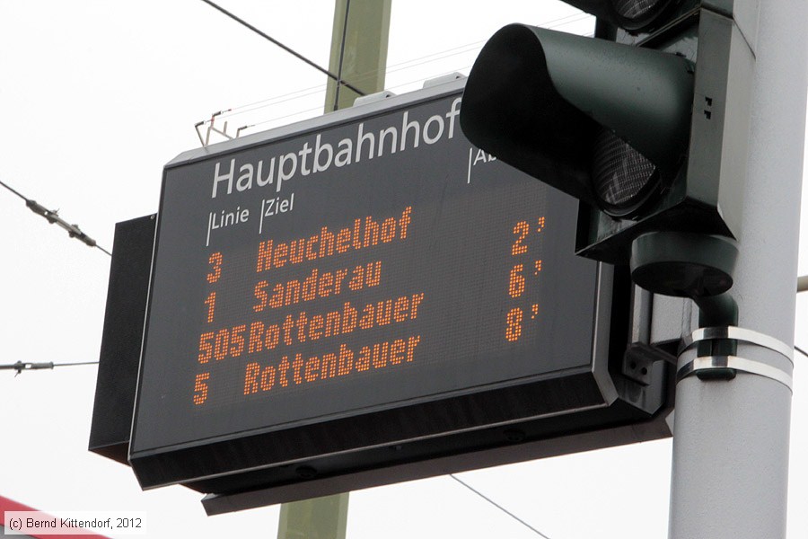 Straßenbahn Würzburg - Anlagen
/ Bild: wuerzburganlagen_bk1211140078.jpg