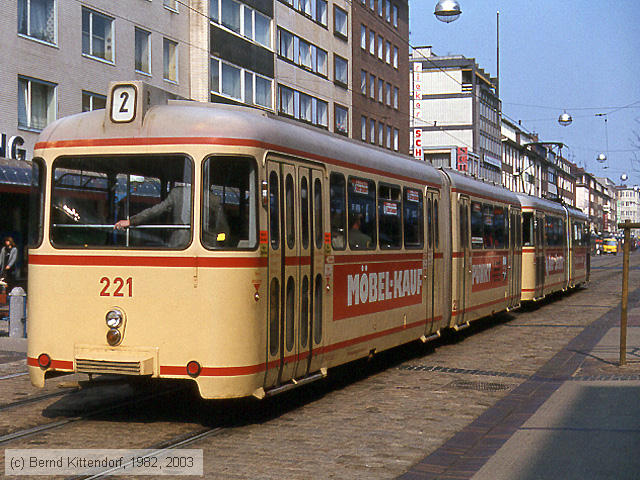 Stra&szlig;enbahn Bremerhaven - 221
/ Bild: bremerhaven221_ds047702.jpg