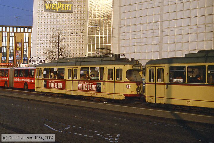 Straßenbahn Kiel - 252
/ Bild: kiel252_st002917.jpg