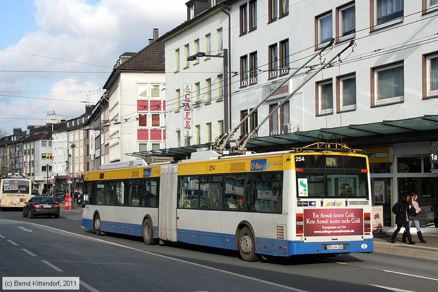 Solingen - O-Bus - 254
/ Bild: solingen254_bk1102160358.jpg
