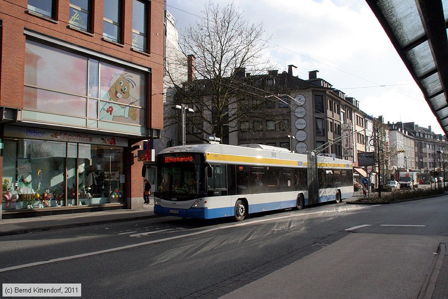 Solingen - O-Bus - 952
/ Bild: solingen952_bk1102160337.jpg