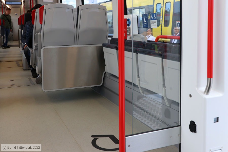 InnoTrans 2022 - Wales Metro - 398004 - Innenansicht
/ Bild: ifwalesmetro_bk2209220056.jpg