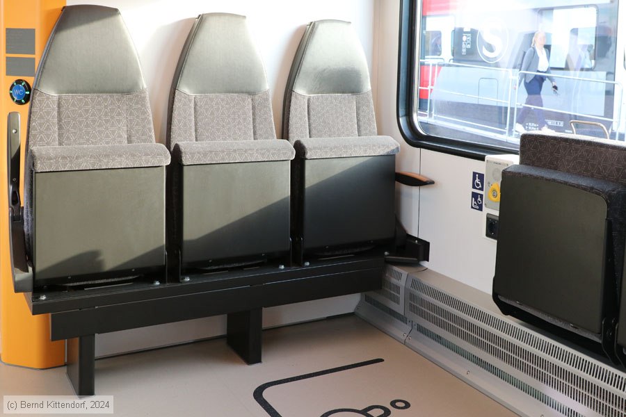 InnoTrans 2024 - Deutsche Bahn - 6826 005
/ Bild: ifdb6826005_bk2409240288.jpg InnoTrans 2024 - Deutsche Bahn - 6826 005
/ Bild: ifdb6826005_bk2409240288.jpg