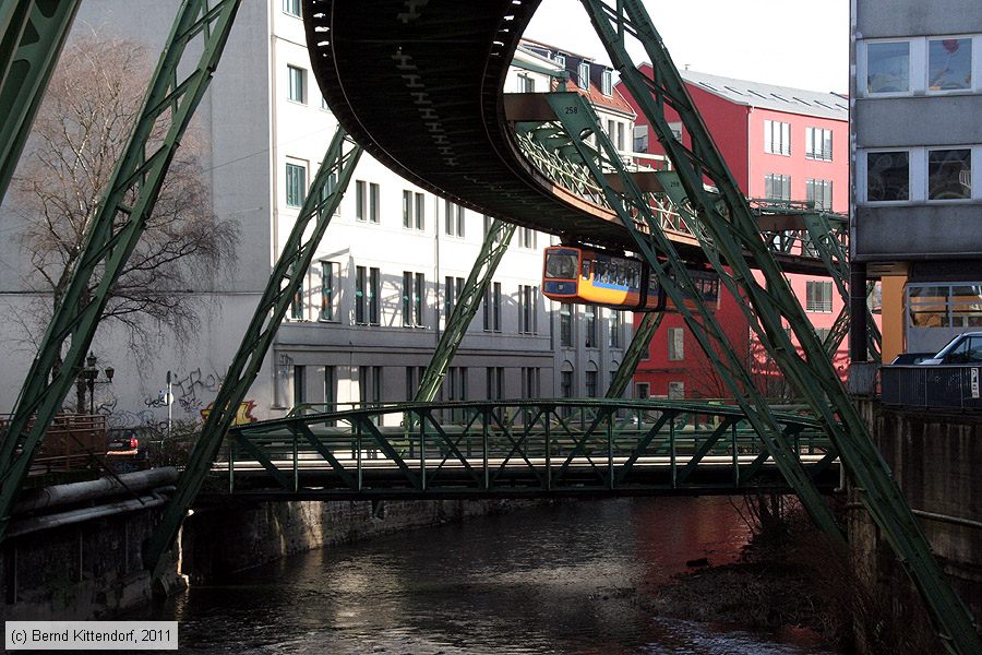 Wuppertaler Schwebebahn - 22
/ Bild: wuppertal22_bk1102160072.jpg