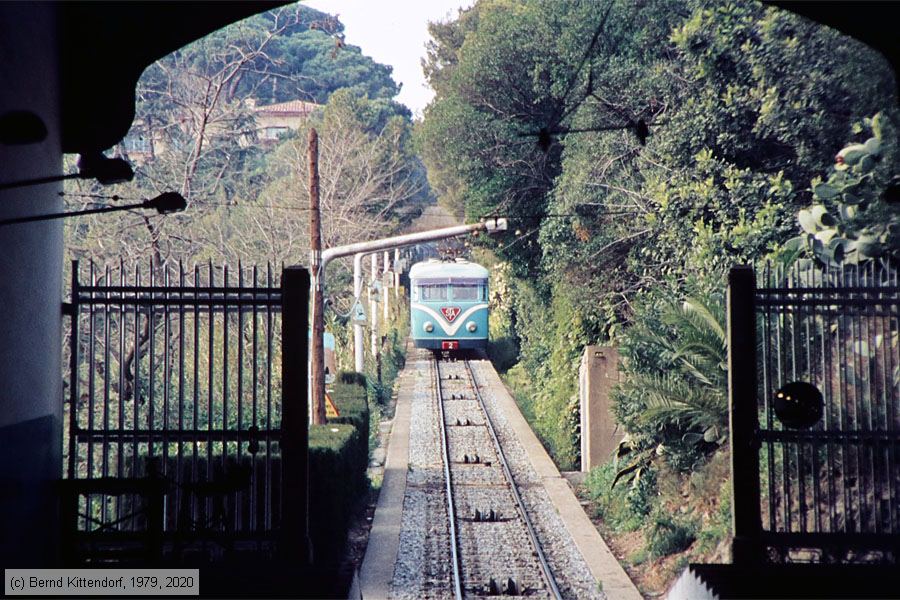 Barcelona - Funicular del Tibidabo - 2
/ Bild: barcelonatib2_ds010138.jpg