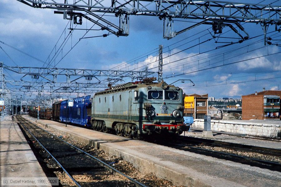 RENFE - 276132-8
/ Bild: renfe2761328_dk058807.jpg
