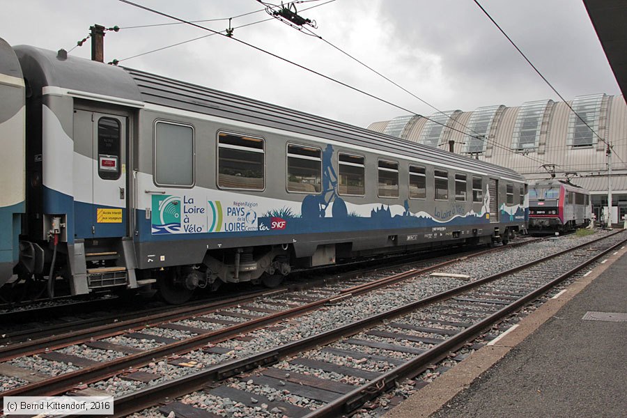 SNCF - 50879297001-6
/ Bild: sncf508792970016_bk1607210036.jpg SNCF - 50879297001-6
/ Bild: sncf508792970016_bk1607210036.jpg