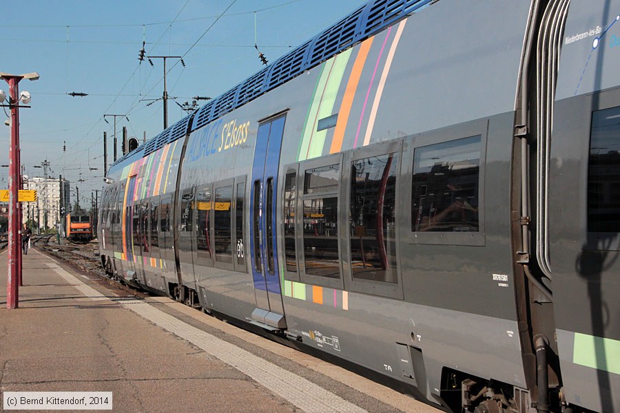 SNCF - XR761581
/ Bild: sncfx76582_bk1406240028.jpg