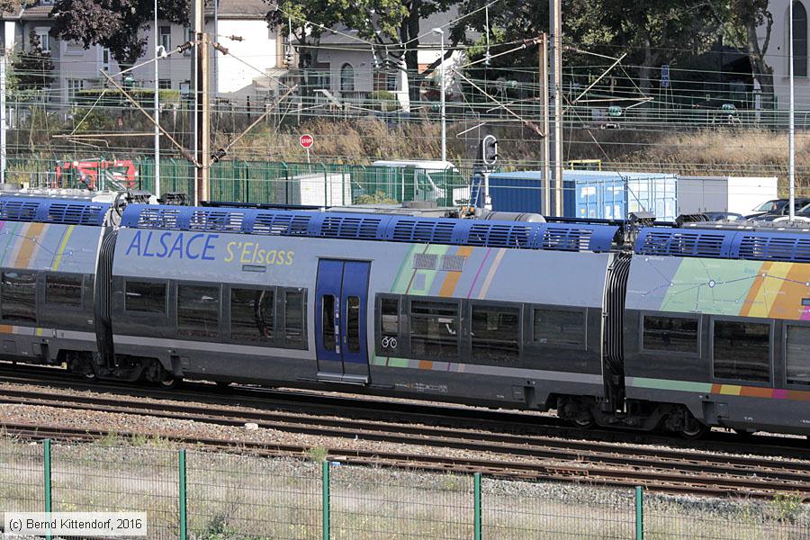 SNCF - XR761581
/ Bild: sncfx76582_bk1610030207.jpg