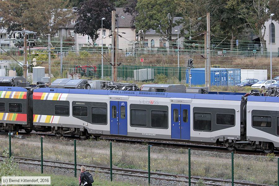 SNCF - BZ832560
/ Bild: sncfbz832560_bk1610030278.jpg SNCF - BZ832560
/ Bild: sncfbz832560_bk1610030278.jpg