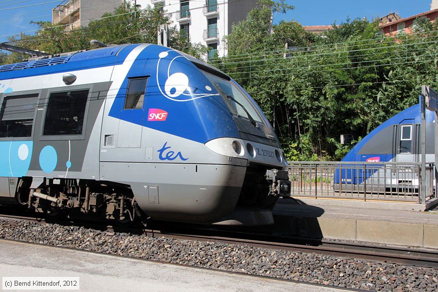 SNCF - Z27527 
/ Bild: sncfz27527_bk1208070323.jpg