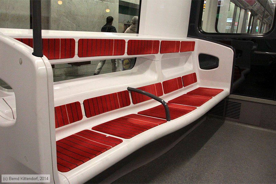 Métro Lyon - 525 - Innenansicht
/ Bild: lyon525_bk1404270321.jpg