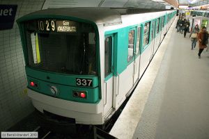 Bild: parismetrom10373_bk1001210054.jpg - anklicken zum Vergrößern