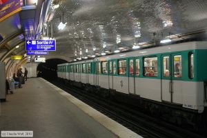 Bild: parismetrona12083_cw1001200037.jpg - anklicken zum Vergrößern