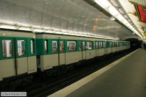 Bild: parismetrona12113_bk1001210063.jpg - anklicken zum Vergrößern