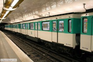 Bild: parismetrona12121_bk1001200099.jpg - anklicken zum Vergrößern