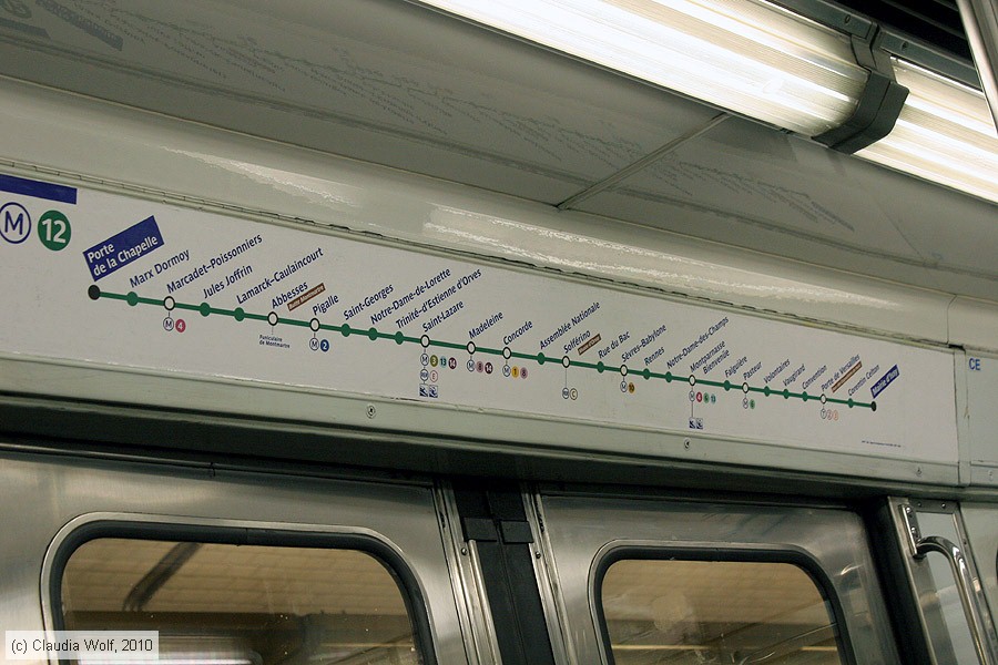 Metro Paris - N.11020 (MF 67) - Innenansicht
/ Bild: parismetron11020_cw1001200045.jpg
