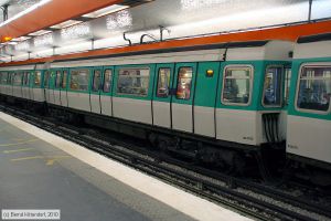 Bild: parismetrona31038_bk1001210070.jpg - anklicken zum Vergrößern Bild: parismetrona31038_bk1001210070.jpg - anklicken zum Vergrößern