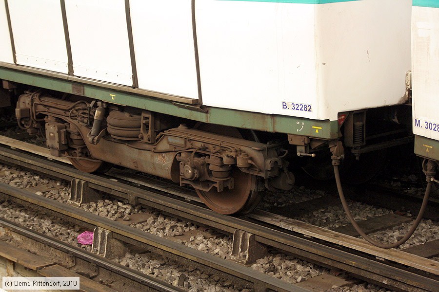 Metro Paris - B.32282 (MF 77)
/ Bild: parismetrob32282_bk1001210033.jpg