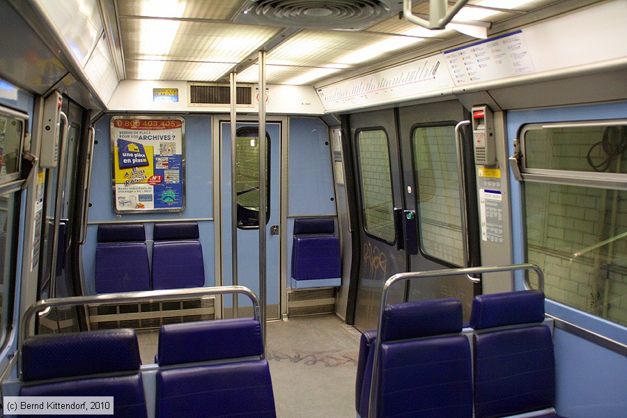 Metro Paris - M.30247 (MF 77) - Innenansicht
/ Bild: parismetrom30247_bk1001210046.jpg