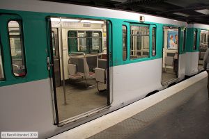 Bild: parismetrob5554_bk1001210289.jpg - anklicken zum Vergrößern