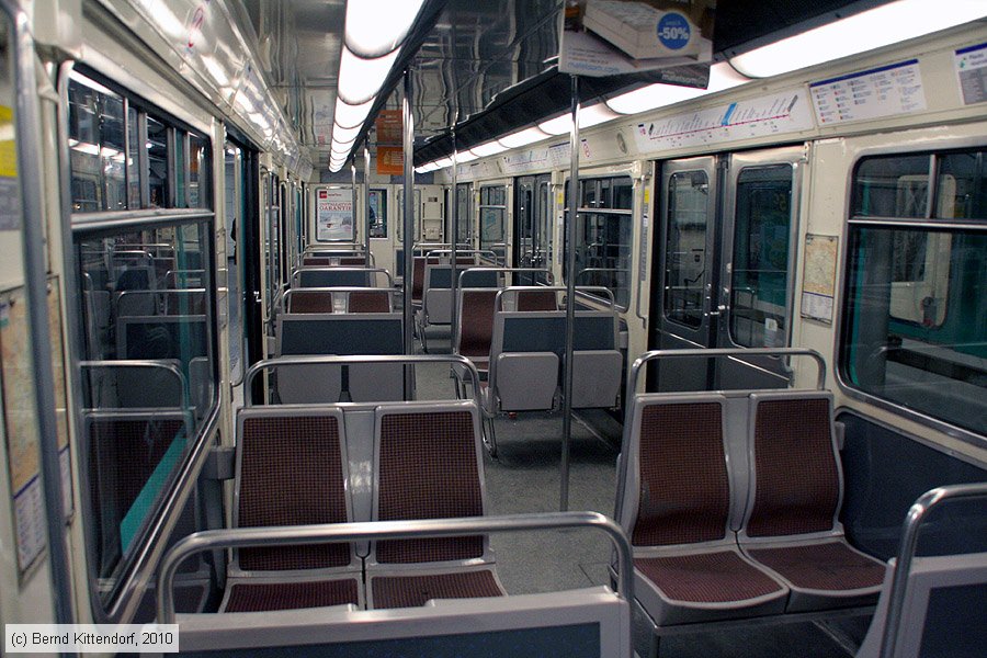 Metro Paris - N.4104 (MP 59) - Innenansicht
/ Bild: parismetron4104_bk1001210286.jpg