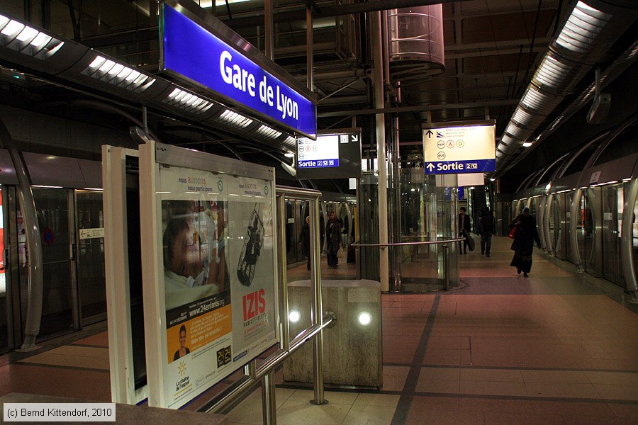 Metro Paris - Anlagen
/ Bild: parismetroanlagen_bk1001210256.jpg