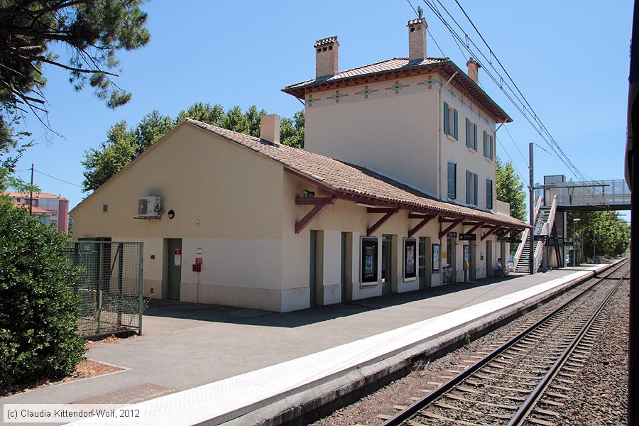 Gares SNCF - Istres
/ Bild: bfistres_cw1208080082.jpg