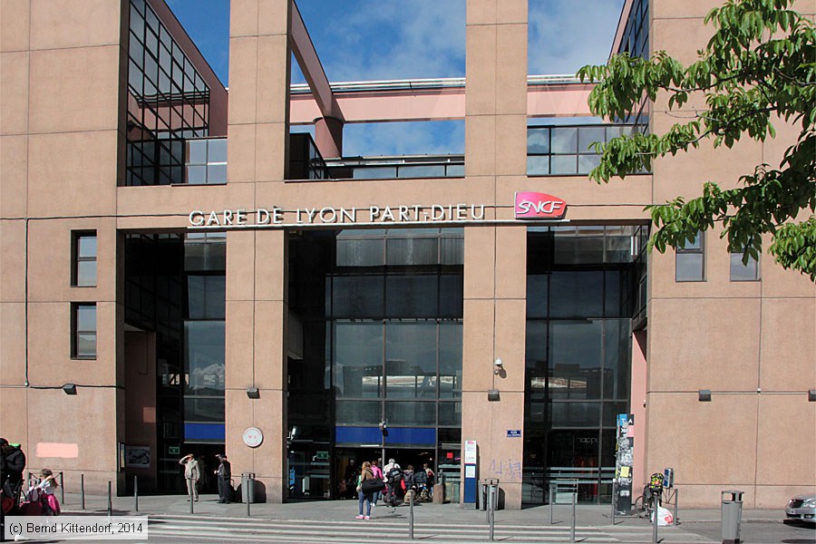 Gares SNCF - Lyon Part-Dieu
/ Bild: bflyonpartdieu_bk1404270045.jpg