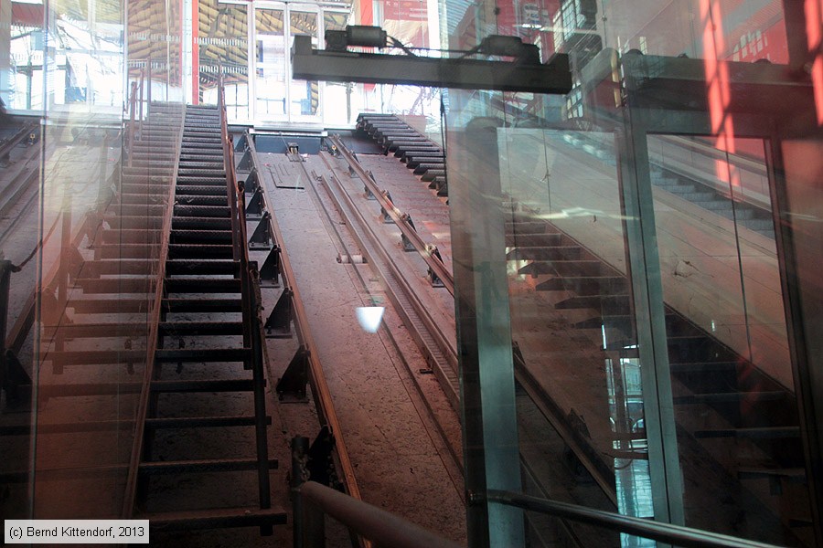 Gares SNCF - Marseille Saint-Charles
/ Bild: bfmarseillestcharles_bk1312050044.jpg
